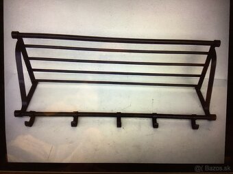 Vešiak do predciene - 2