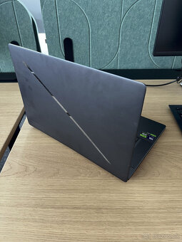 ASUS ROG Zephyrus G16 GU605MZ-NEBULA026W Eclipse Gray kovový - 2