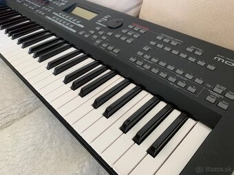 YAMAHA moX6 - 2