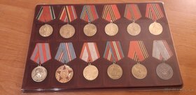 sovietske vyznamenania (odznaky). - 2