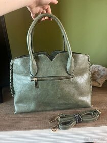 Úplne nová zelená kabelka: zabalené prvky - 2