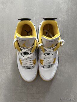 Jordan 4 Retro Coconut Milk - 2