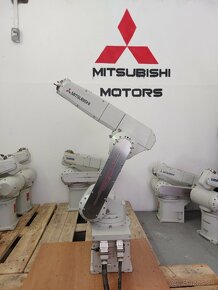 Mitsubishi robot- 6-osý - 2