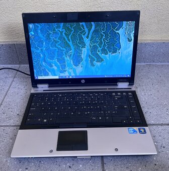 HP EliteBook 8440p / Intel i5 / 4GB RAM / 320GB HDD / 14" - 2