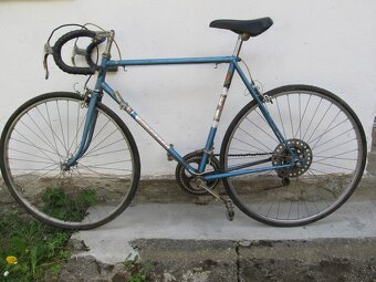 Predám starý bicykel Favorit. - 2