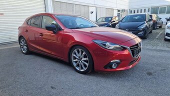 Mazda3 typ BM rok 2015 2.0i skyactive hatchback - 2