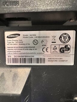 Monitor SAMSUNG - 2