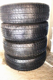 HANKOOK....ZIMNA..SADA..215/70 r15c.../Záťažové/..6mm - 2