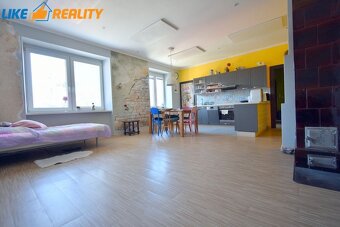 Veľkometrážny 3 izbový byt Vrútky - 2