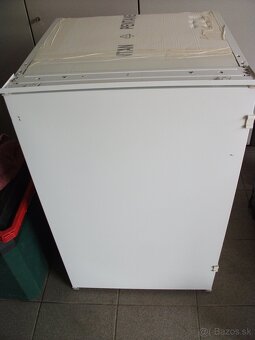 Vstavaná,zachovalá chladnička zn.ZANUSSI. - 2