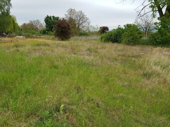 Na predaj / prenájom stavebný pozemok v Pastovciach - 2