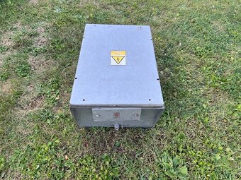 Skriňa oceľová, elektrický rozvádzač - 2