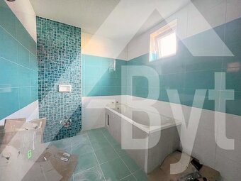 RODINNÝ DOM BANIČNÉ / rekonštrukcia / štádium holodom / - 2