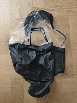 Predám Thule Spring Black kočík s príslušenstvom - 2