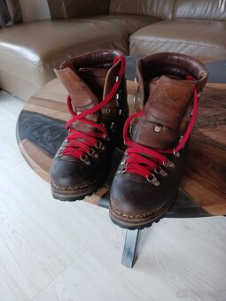 Turisticke topanky celokozene - 2