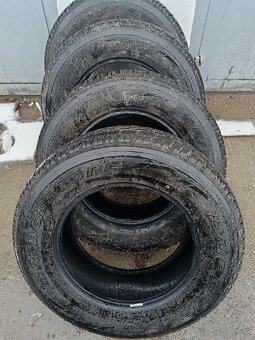 Gumy brigestone 265/65r17 - 2