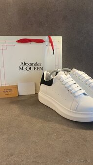 Alexander McQueen - 2