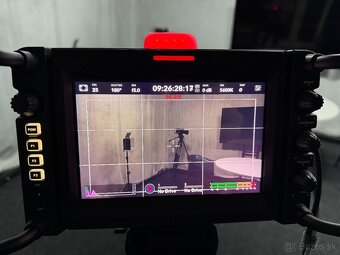 Blackmagic Studio Camera 4K G2 - 2