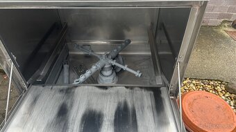 Umývačka riadu roax - 2