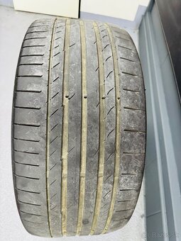 Continental 285/40R21 - 2