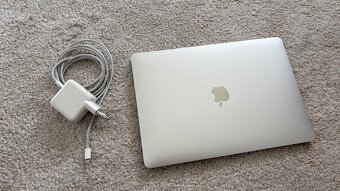 MacBook Air 13” i5 1.6 GHz 2018 - 2
