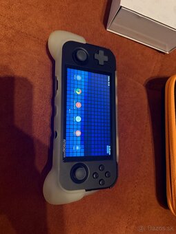 Retroid Pocket 3+ s bohatým príslušenstvom - 2
