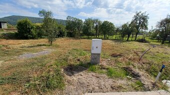 Stavebný pozemok v obci Nižný Skálnik okres RS 715 m² - 2