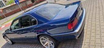 Predám/vymenim BMW e38 740i bazvanos - 2