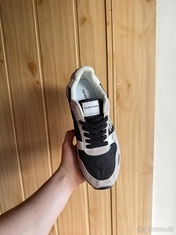 Emporio Armani sivo-čierne [size 42] - 2
