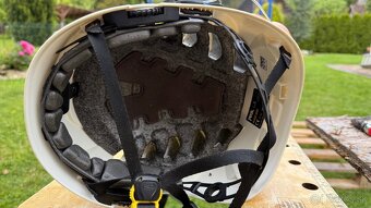 Pracovná prilba Petzl Alveo Vent - 2