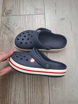 Crocs - 2