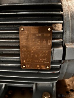 Elektromotor WEG 3~ 132S/8/4 – 5,0 kW / 1,3 kW, 400 V, IP55 - 2
