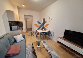 Na predaj 2 izbový byt po kompletnej rekonštrukcii na Juhu v - 2