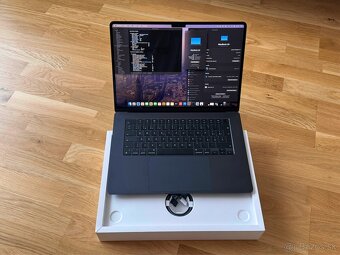Macbook Air 15" M2 (Ako nový) - 2
