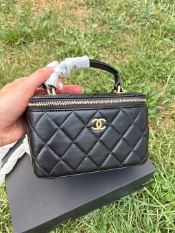 Chanel Vanity kabelka - 2