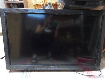 Panasonic televízor - 2