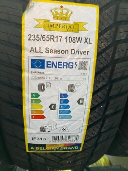 Pneu Imperial 235/65R17 - 2