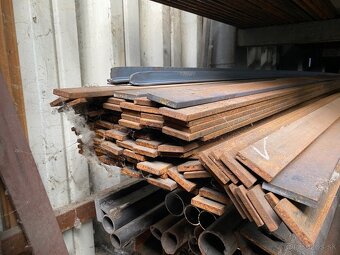 Hutný materiál - 2