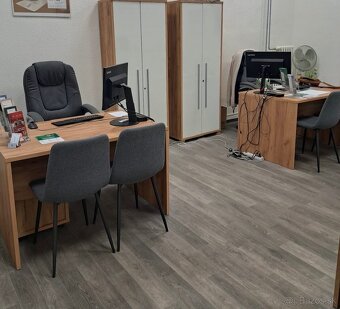 Kancelársky nábytok - 2