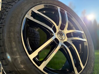 č14 Zimná sada VW Čierna 215/55 R17 - 2