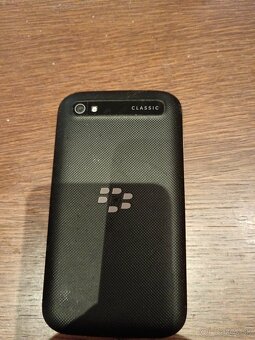 Predám blackberry classic - 2