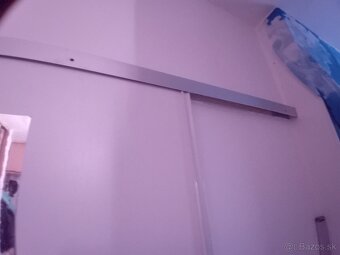 Posuvne dvere a policka - 2