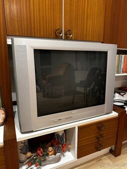 Philips plnefunkčná krabicová TV - 2