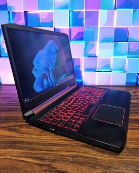 Herny laptop Acer Nitro 5 Obsidiánová čierna - 2