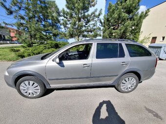 Škoda Octavia Scout - 2
