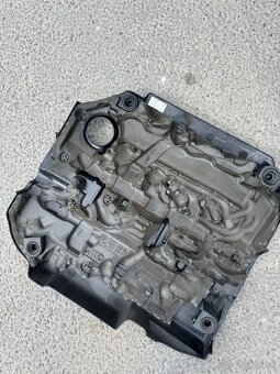 Kryt motora 1.6 tdi - 2