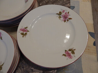 Porcelánová retro súprava tanierov 18ks - 2