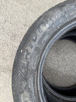 Predám zimné pneumatiky Arivo 215/55 R16 97HXL - 2