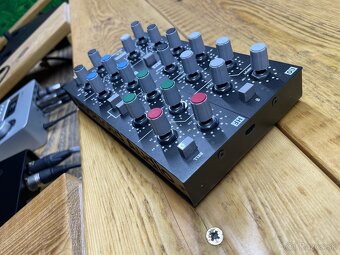 Rocksolid Audio - Micro 4k (DAW controller) - 2