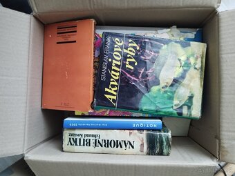 600+ kníh pre antikvariat či ako dekoracia - 2